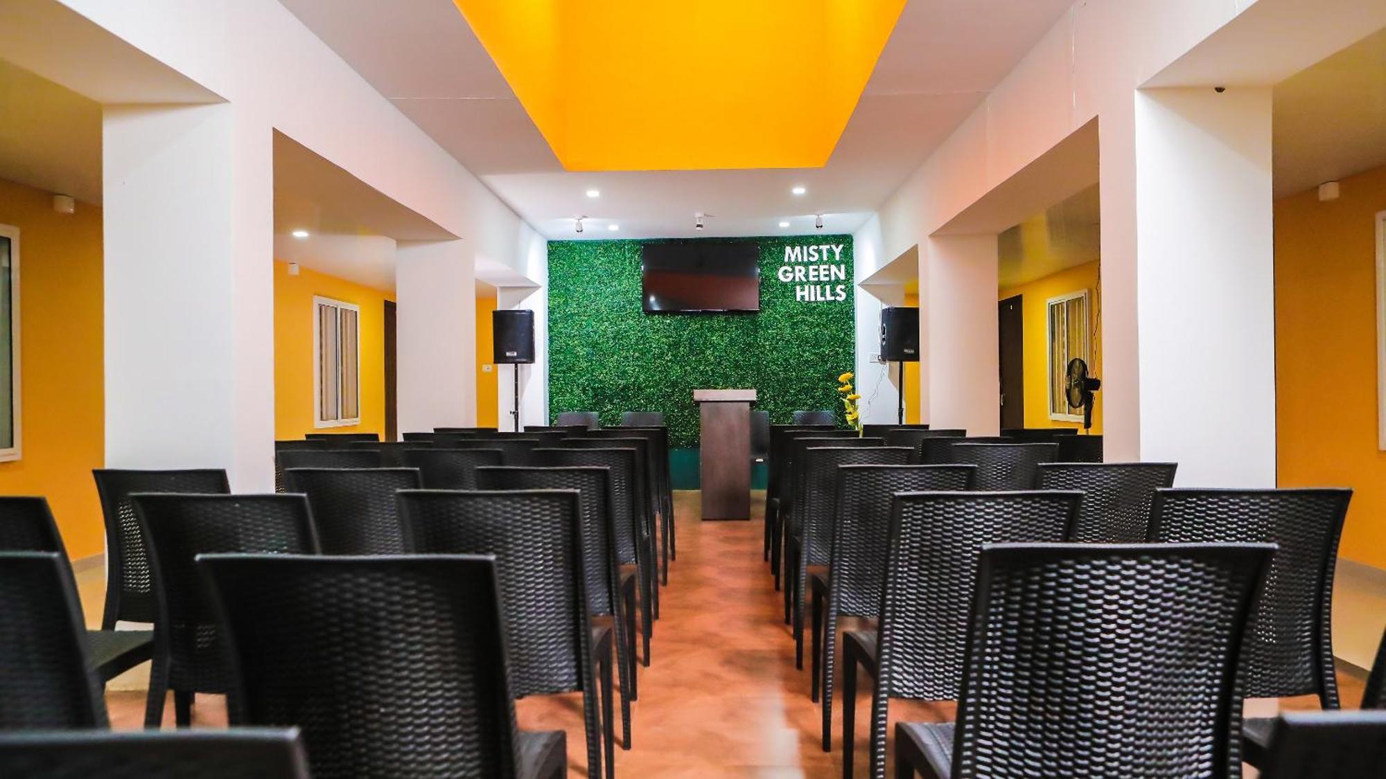 Misty Green Hills Parks & Resorts Kondotty Exterior photo